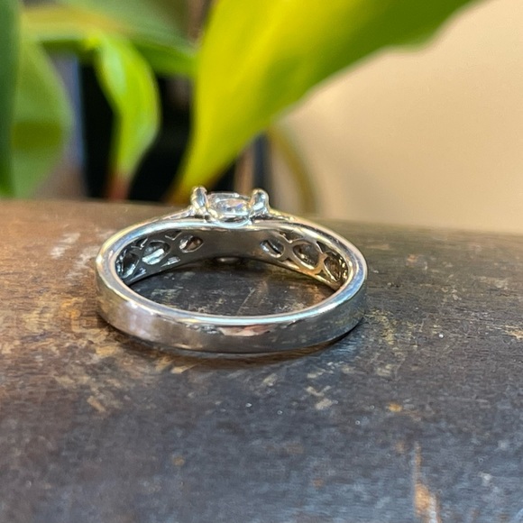 ZEI mounting Jewelry 4k Oval Diamond Ring Poshmark